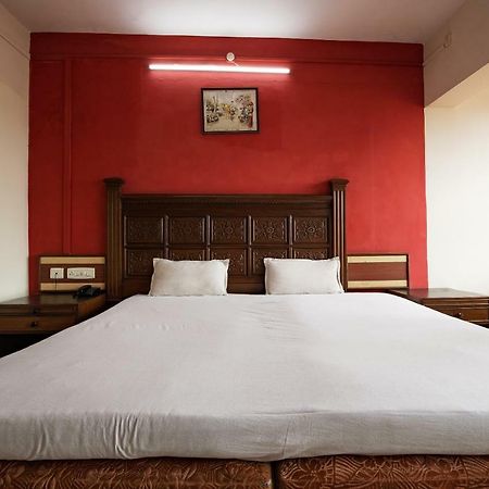 Spot On 6991 Hotel Poonam Madgaon Exterior photo