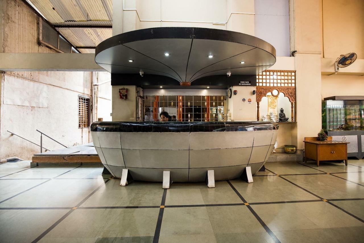 Spot On 6991 Hotel Poonam Madgaon Exterior photo